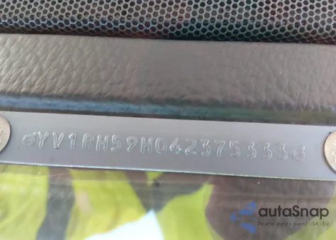 2004 Volvo S60 2.5T Awd z USA, uszkodzony, nr VIN YV1RH59H042375333